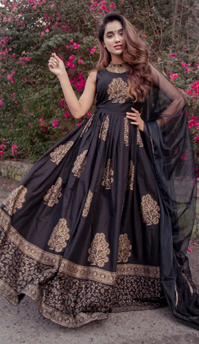Diwali Dress Ideas For Women - What To Wear On Diwali - Hiscraves
