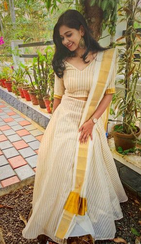 Buy Girls Kerala Traditional Wear Made of Gold Kasavu/ Kasavu Skirt and  Green Silk Blouse With Pichipoo/ Exotic Ethnic Wear for Women Online in  India - Etsy